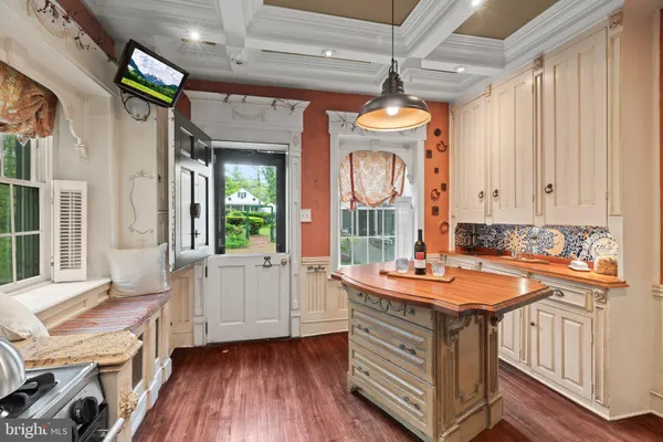 $949,900 | 209 North Bellevue Avenue, Langhorne, PA 19047