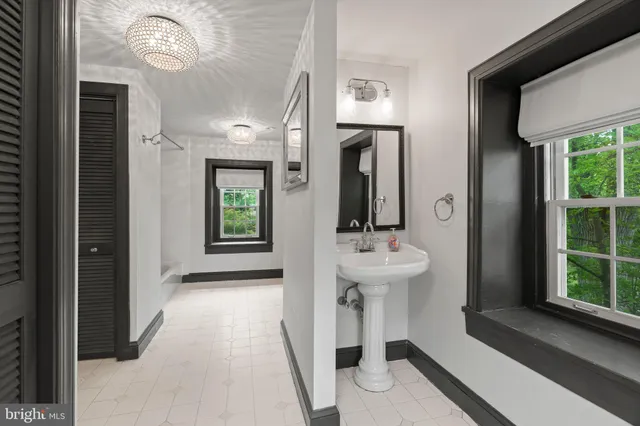 $999,500 | 209 North Bellevue Avenue, Langhorne, PA 19047