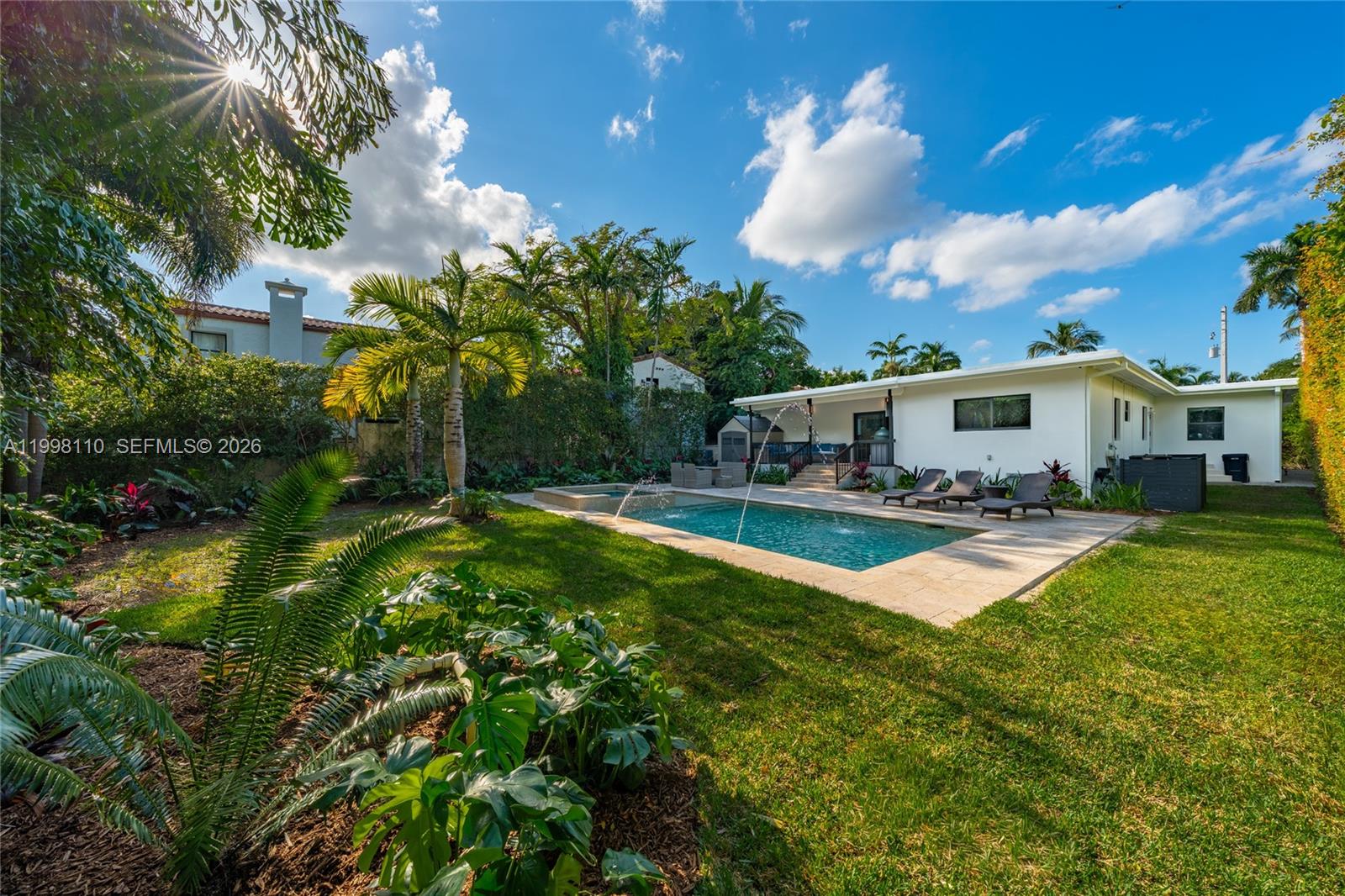 3141 North Bay Road Miami Beach, FL 33140 - Photo 2 of 26 Gallery Image 2