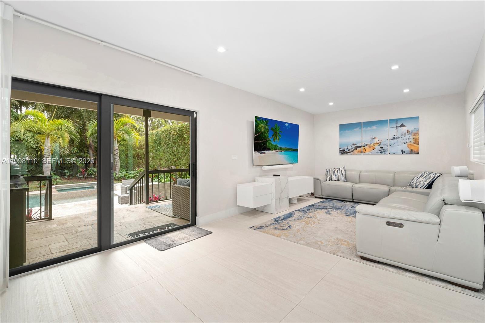 3141 North Bay Road Miami Beach, FL 33140 - Photo 8 of 26 Gallery Image 8