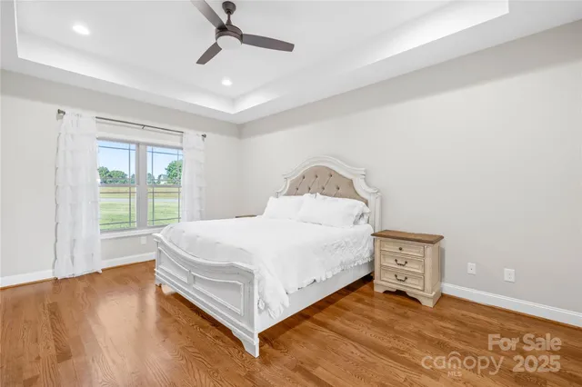 $759,900 | 895 Oak Ridge Farms Circle, Newton, NC 28658