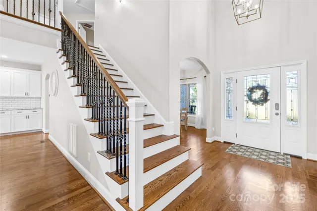 $759,900 | 895 Oak Ridge Farms Circle, Newton, NC 28658