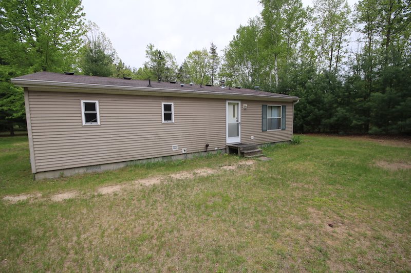 705 South Johnson Road Weidman, MI 48893 - Photo 2 of 23 1800123-1.JPG