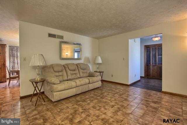 1 Strawberry Road New Freedom, PA 17349 - Photo 3 of 25 Gallery Image 3