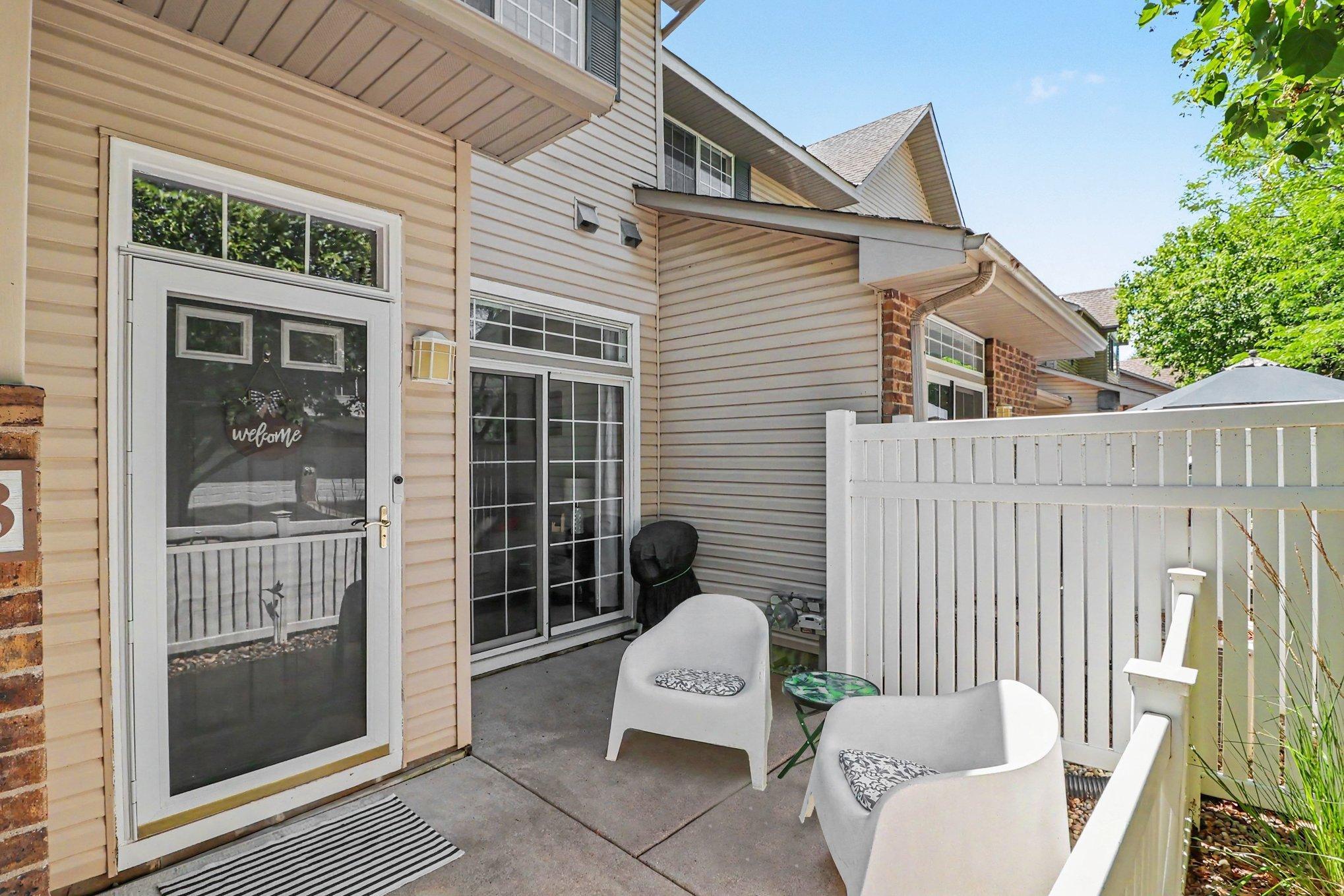 8443 Cortland Road Eden Prairie, MN 55344 - Photo 2 of 25