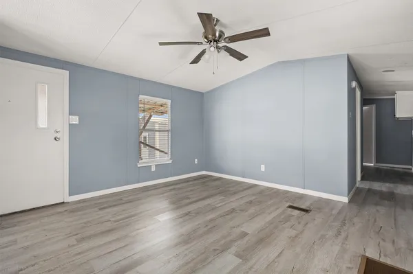 $1,200 | 2222 North Austin Avenue, Unit 44, Pearland, TX 77581