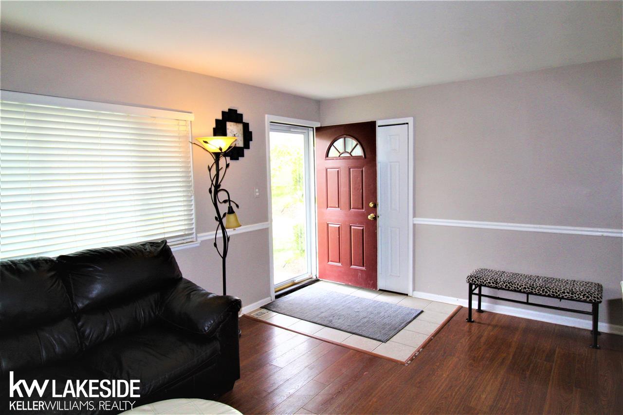 8242 Rondale Drive Utica, MI 48316 - Photo 7 of 22