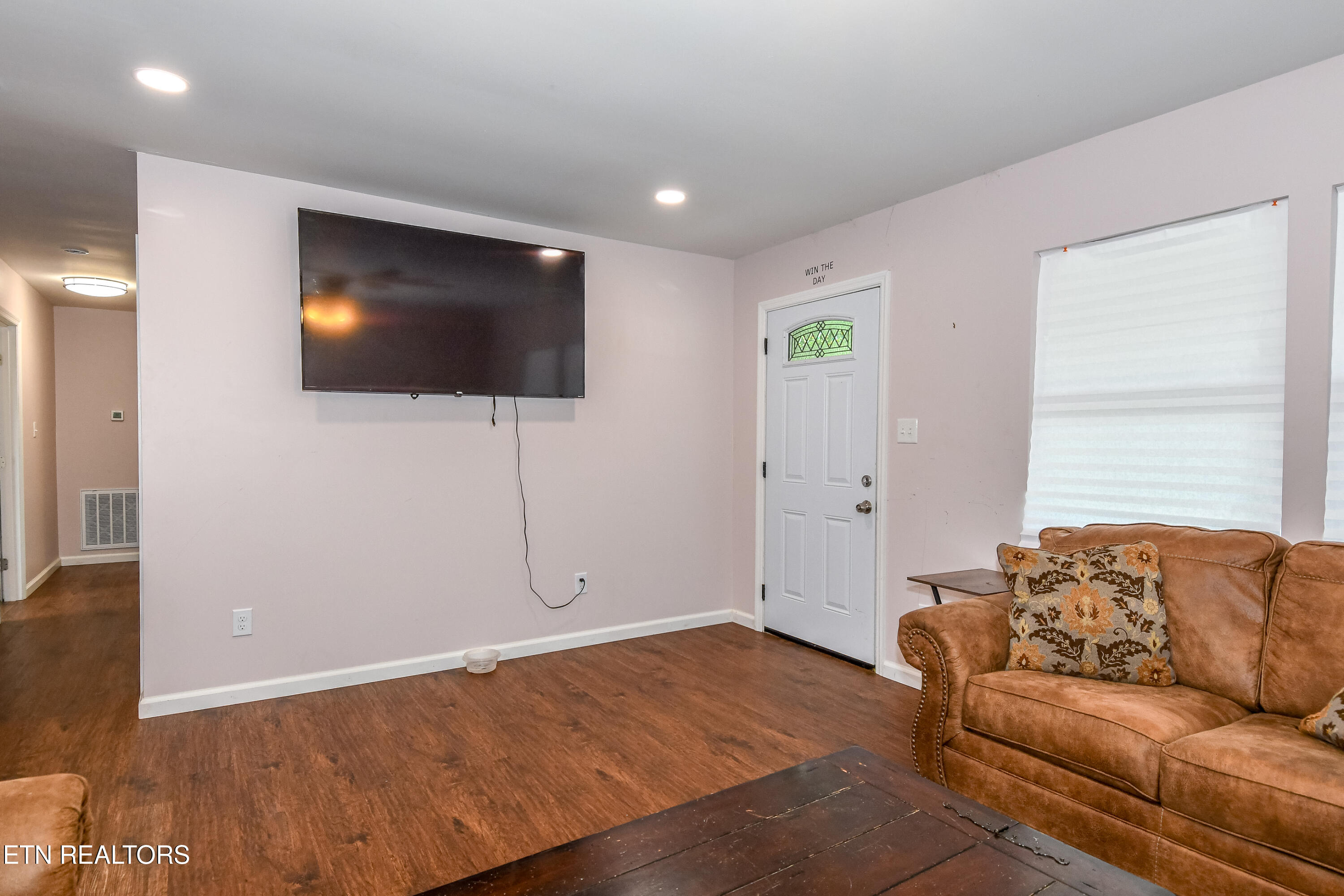 617 Patterson Road Walland, TN 37886 - Photo 8 of 23 Family room 2