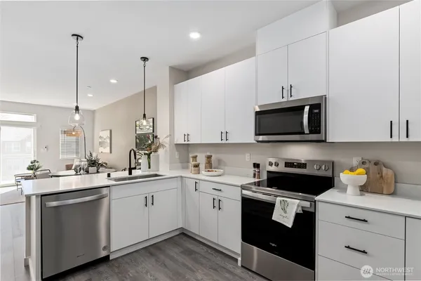 $729,995 | 16111 36th Avenue West, Unit D3, Lynnwood, WA 98087