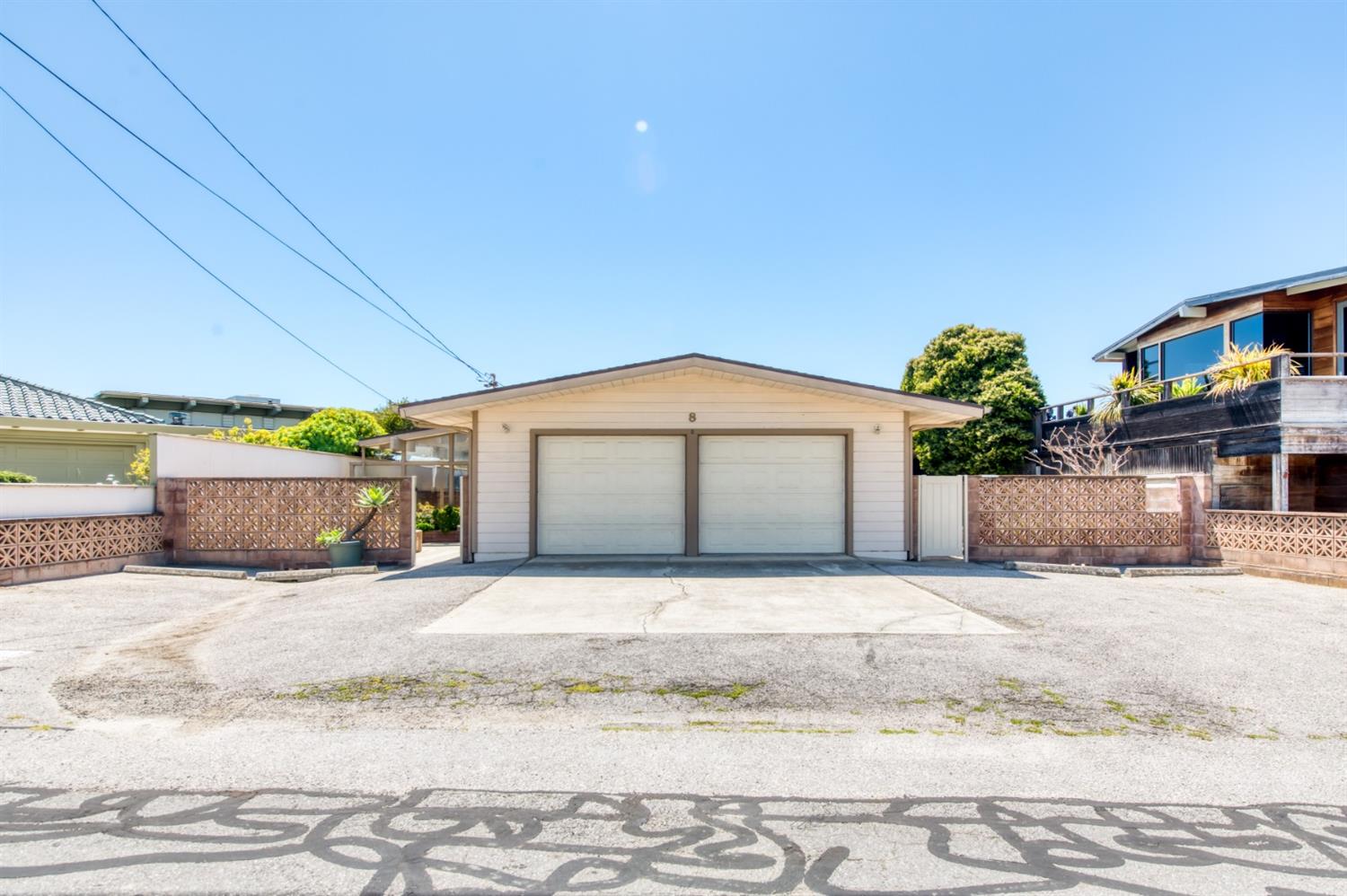 8 Ocean Front Lane Cayucos, CA 93430 - Photo 24 of 32 a view of a house with a outdoor space