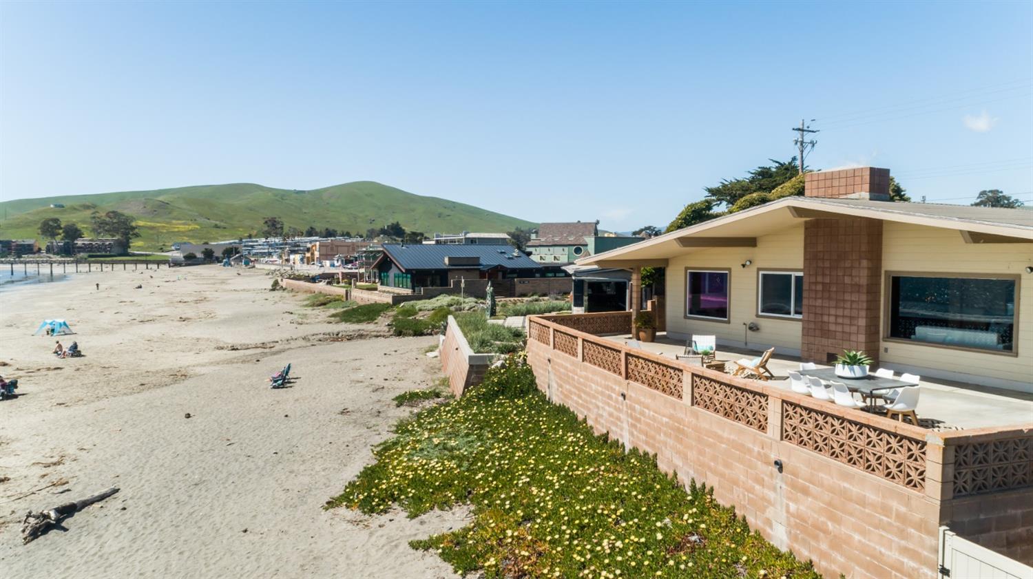 8 Ocean Front Lane Cayucos, CA 93430 - Photo 6 of 32 a view of a house with lounge chair