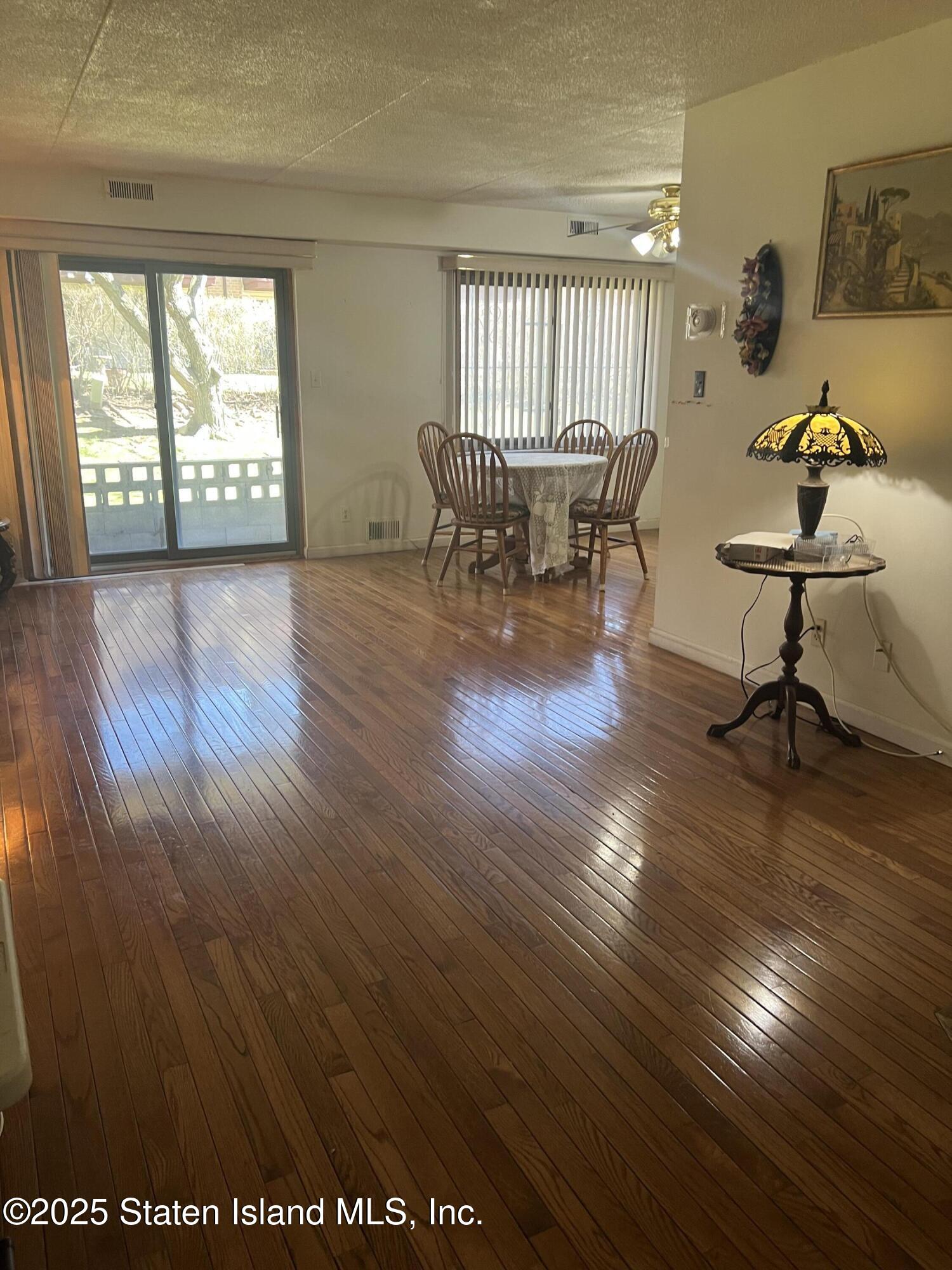 5 Windham Loop, Unit 1E Staten Island, NY 10314 - Photo 4 of 11 IMG_4568