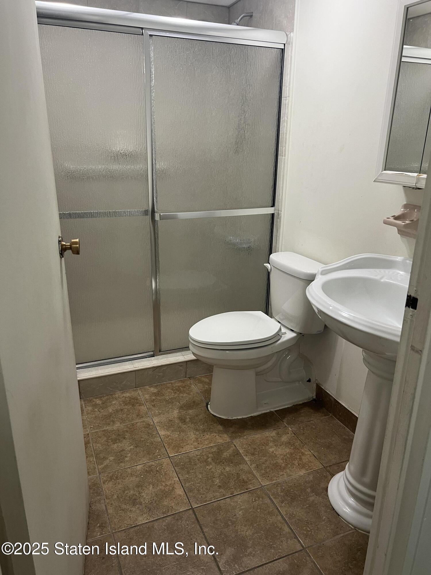 5 Windham Loop, Unit 1E Staten Island, NY 10314 - Photo 8 of 11 IMG_4575