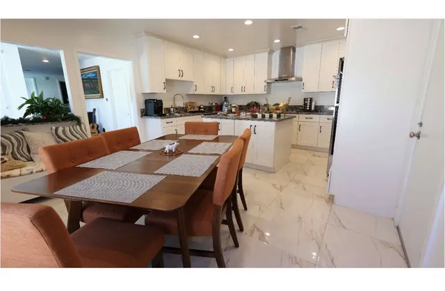 $2,149,900 | 1000 South Hudson Avenue, Los Angeles, CA 90019