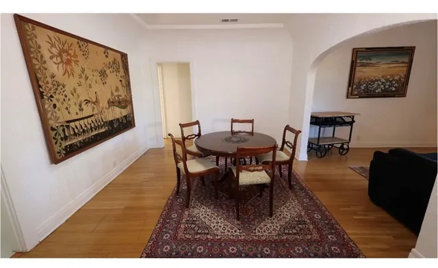 $2,149,900 | 1000 South Hudson Avenue, Los Angeles, CA 90019