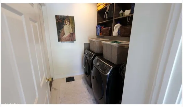 $2,149,900 | 1000 South Hudson Avenue, Los Angeles, CA 90019