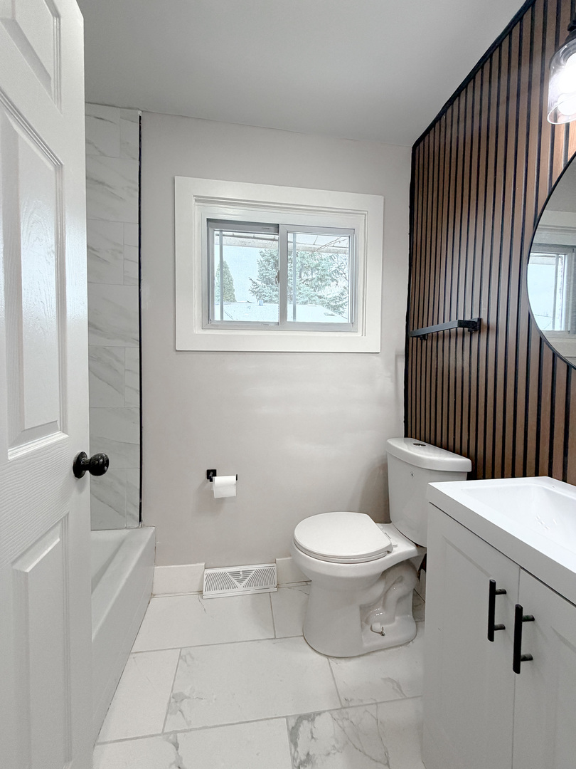 16412 South Wood Street Markham, IL 60428 - Photo 6 of 17