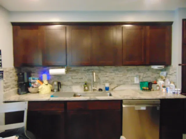 $215,000 | 25031 Wagner Avenue, Warren, MI 48089