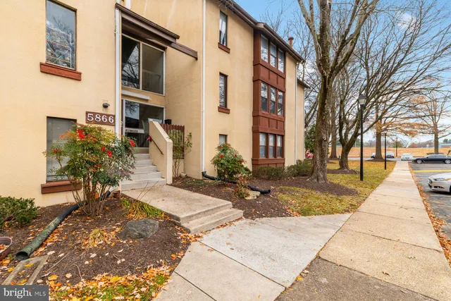 $220,000 | 5866 Thunder Hill Road, Unit A4, Columbia, MD 21045