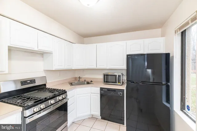 $220,000 | 5866 Thunder Hill Road, Unit A4, Columbia, MD 21045