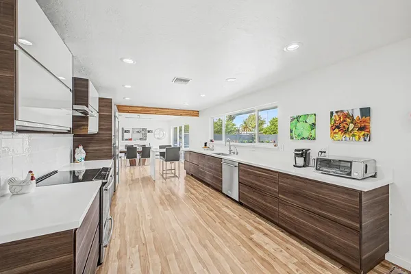 $5,999 | 2800 South Bala Drive, Tempe, AZ 85282