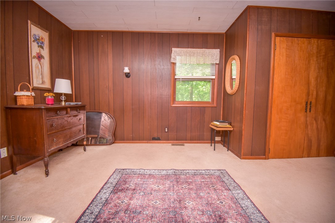 1683 Ridge Road Hinckley, OH 44233 - Photo 27 of 49 Bedroom 3