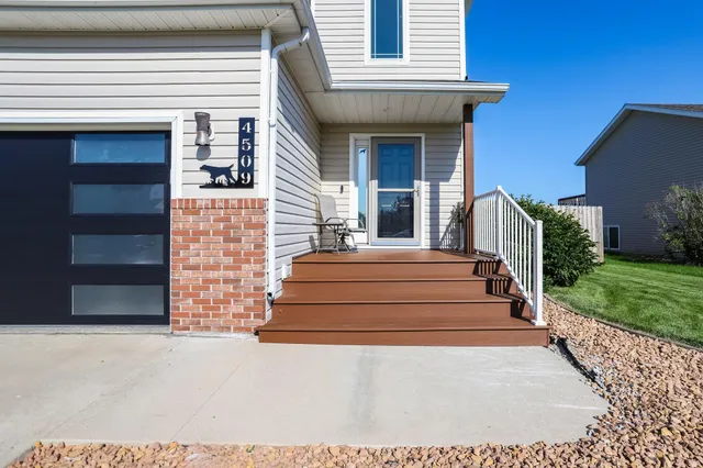 $395,000 | 4509 11th Street West, West Fargo, ND 58078