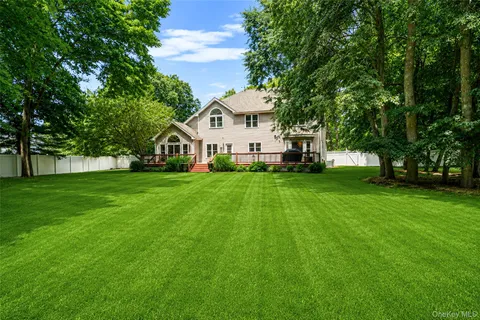 $999,999 | 17 Esplanade Drive, Patchogue, NY 11772