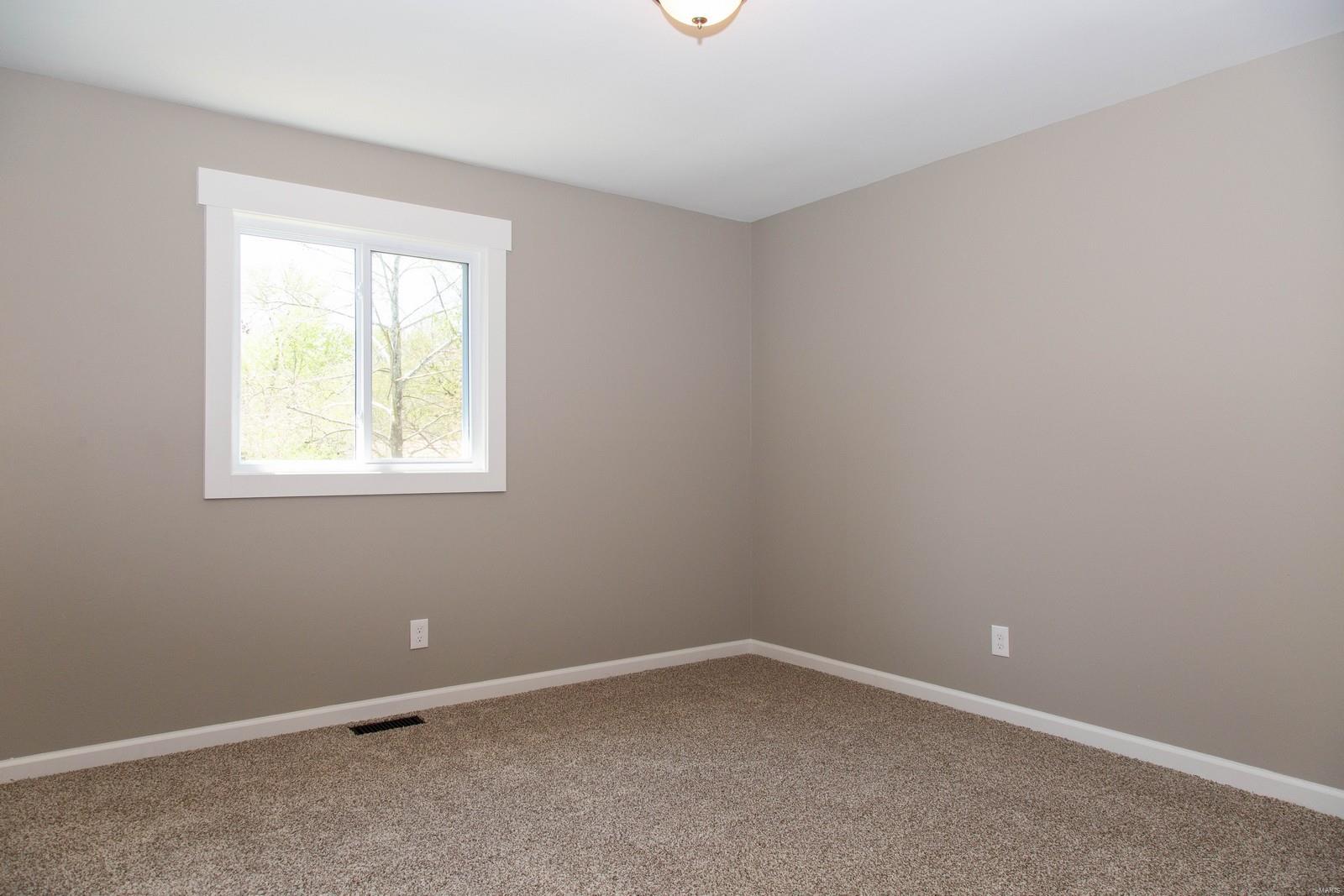 42 Roland Avenue Ballwin, MO 63021 - Photo 11 of 27 Gallery Image 11