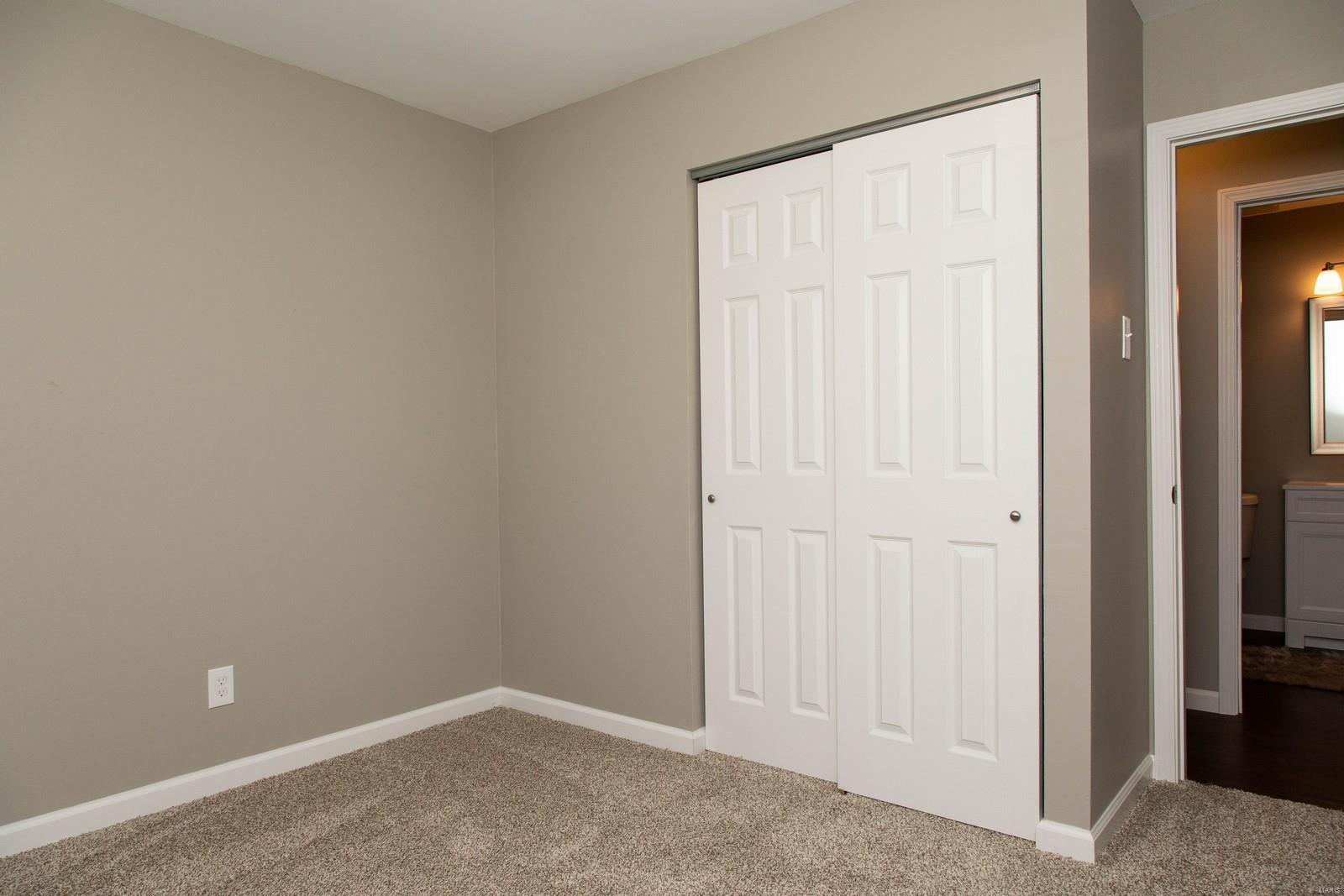 42 Roland Avenue Ballwin, MO 63021 - Photo 19 of 27 Gallery Image 19