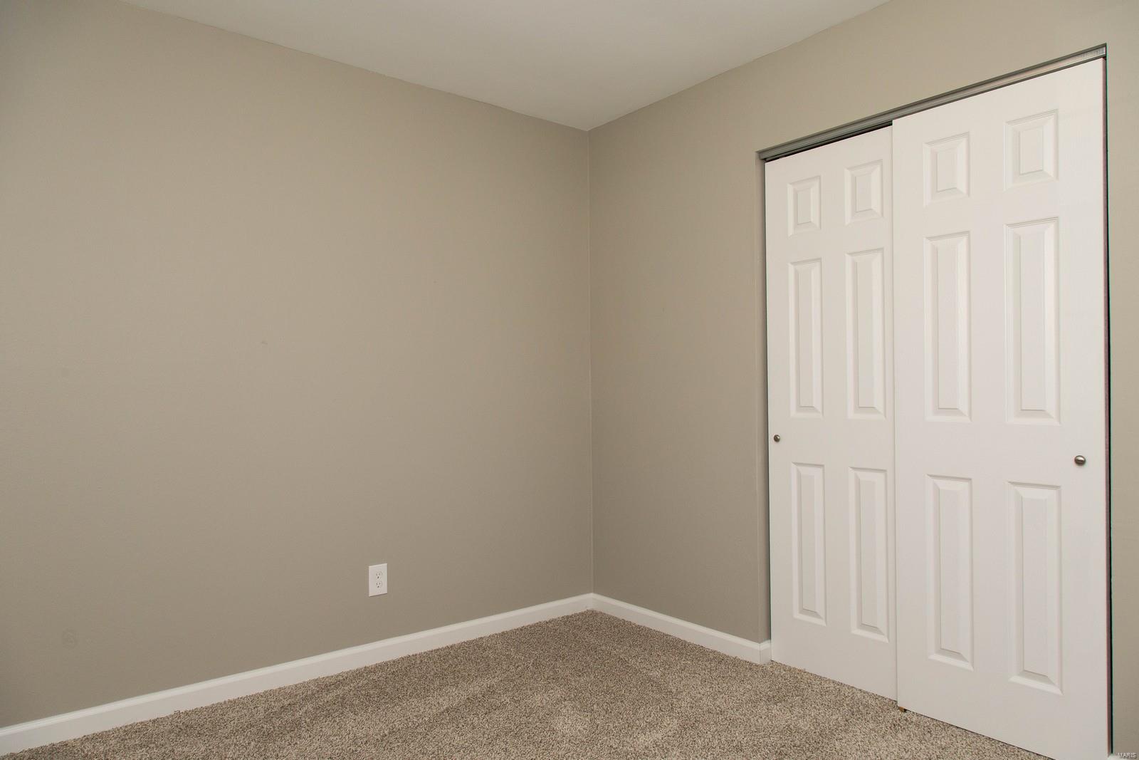 42 Roland Avenue Ballwin, MO 63021 - Photo 20 of 27 Gallery Image 20