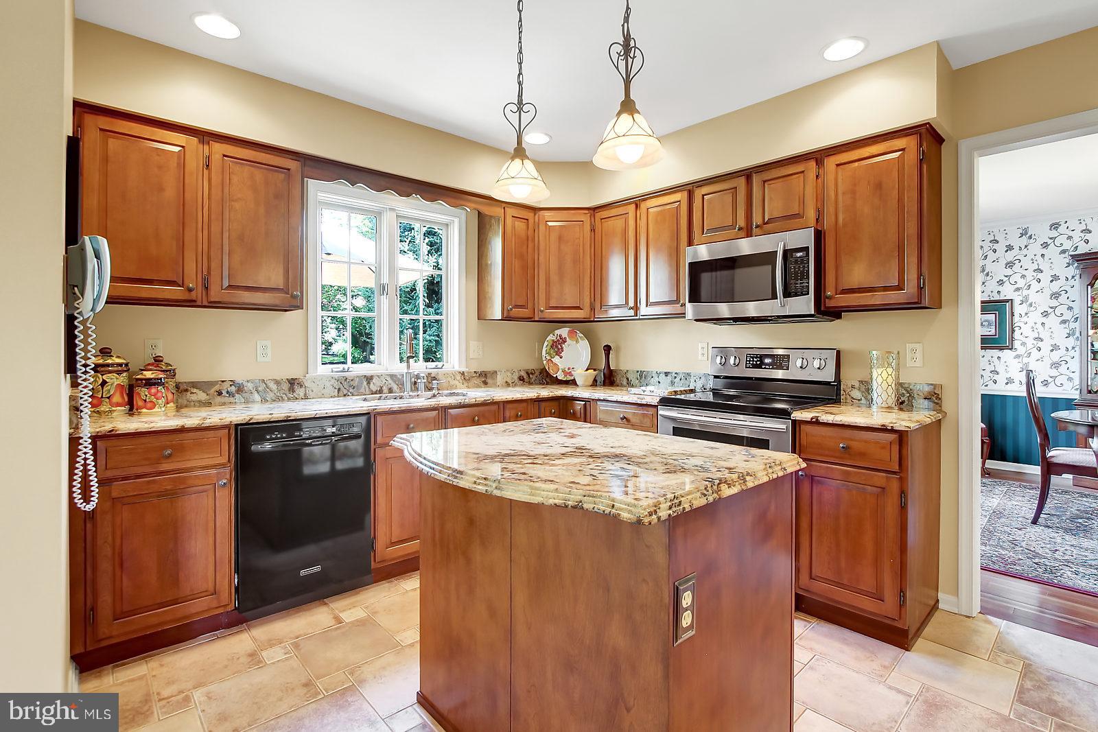 2794 Chestnut Run Road York, PA 17402 - Photo 10 of 36 Gallery Image 10
