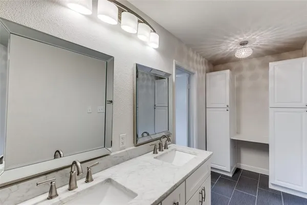 $2,895 | 852 Northwood Road, Fort Worth, TX 76107