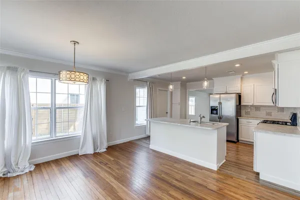 $2,895 | 852 Northwood Road, Fort Worth, TX 76107