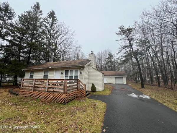 $1,700 | 155 North Shore Drive, Albrightsville, PA 18210
