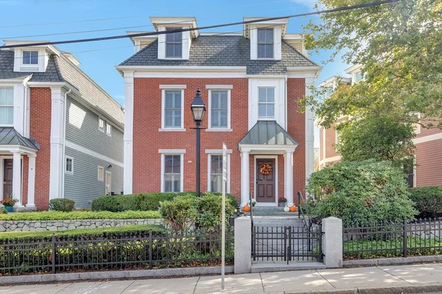 $970,000 | 7 Mill Street, Unit 7, Arlington, MA 02476