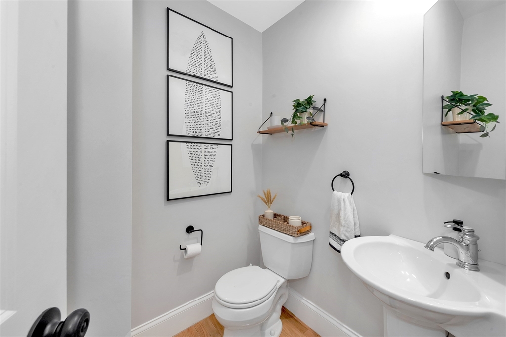 7 Mill Street, Unit 7 Arlington, MA 02476 - Photo 11 of 42