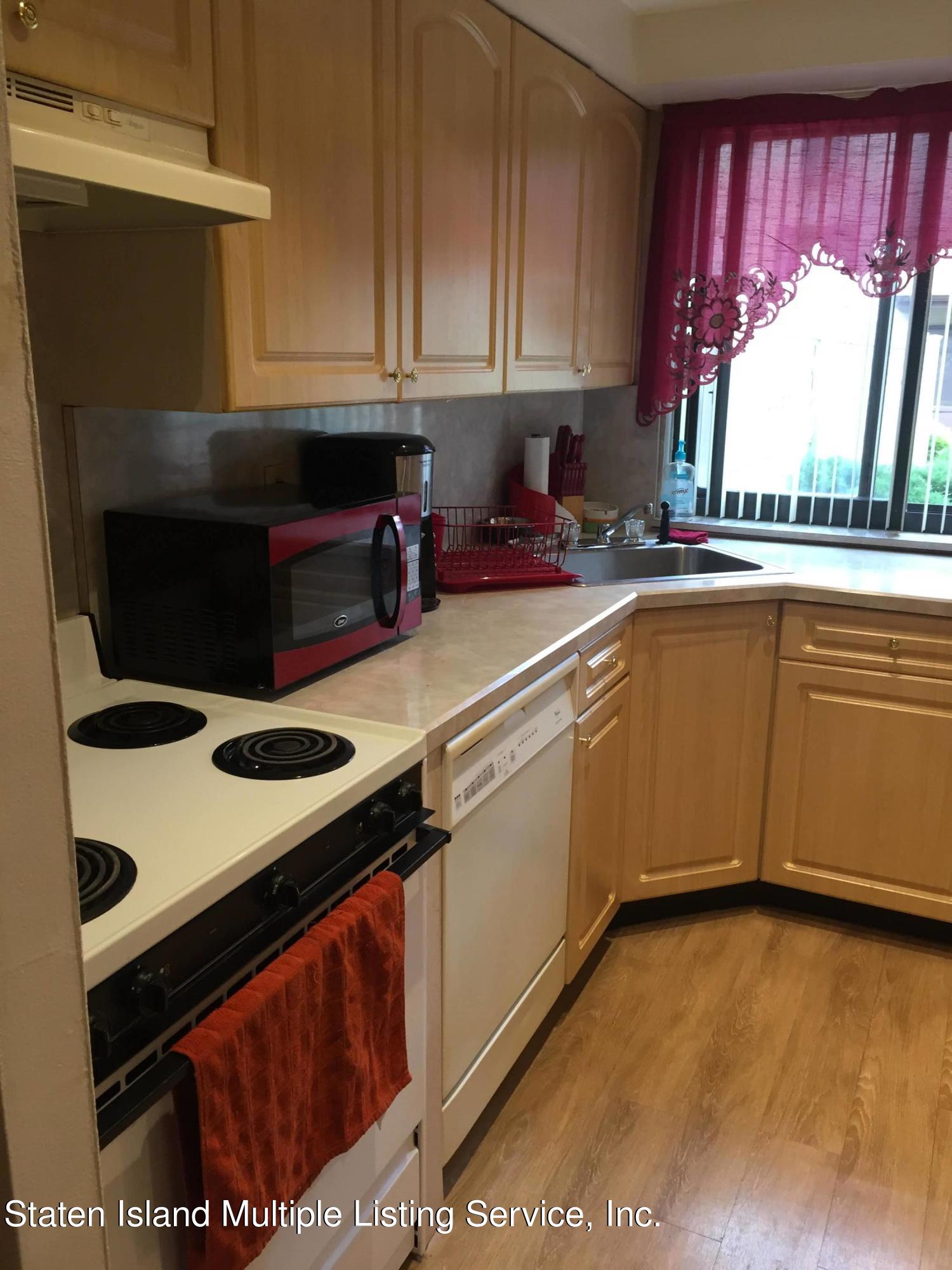 26 Windham Loop, Unit 1A Staten Island, NY 10314 - Photo 2 of 15 IMG_1307