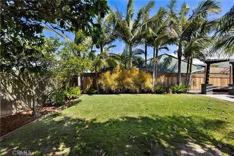 a view of outdoor space yard and patio
