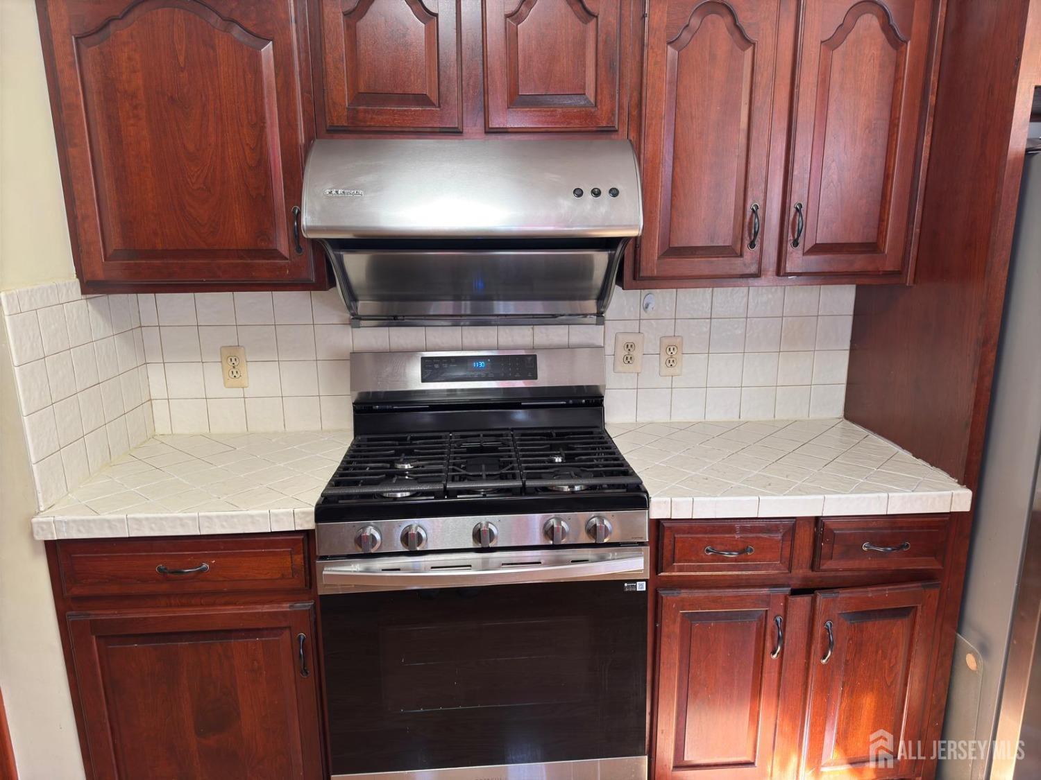 23 Butcher Road Monroe Township, NJ 08831 - Photo 9 of 11