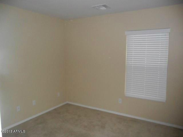 6444 West Beverly Road Laveen, AZ 85339 - Photo 11 of 20 family room