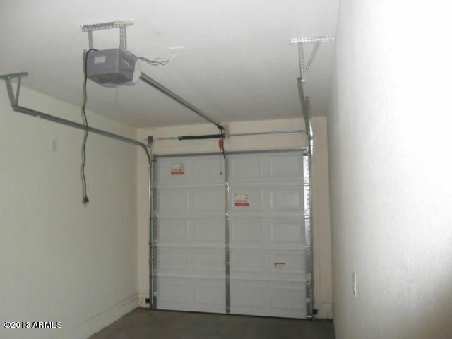 6444 West Beverly Road Laveen, AZ 85339 - Photo 15 of 20 garage