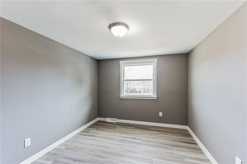 22 Riviera Road Pittsburgh, PA 15239 - Photo 16 of 25 Gallery Image 16