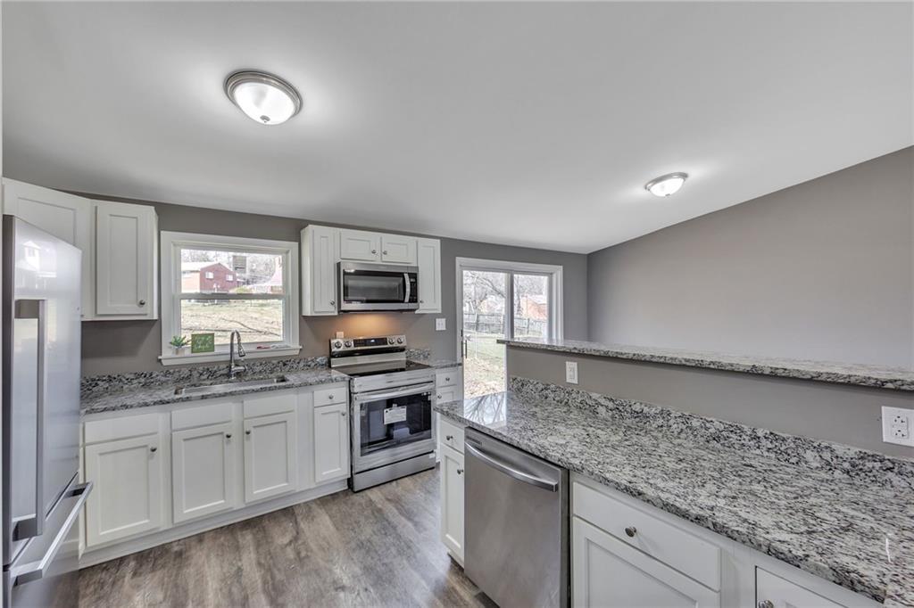 22 Riviera Road Pittsburgh, PA 15239 - Photo 5 of 25 Gallery Image 5