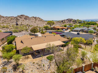 6802 North 26th Street Phoenix, AZ 85016 - Photo 29 of 39 a view of a terrace with a mountain