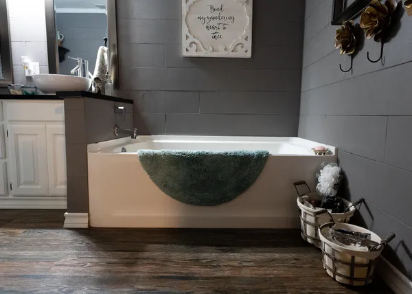 $675,000 | 1024 Highway 82, Brownfield, TX 79316