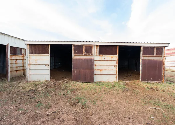 $675,000 | 1024 Highway 82, Brownfield, TX 79316