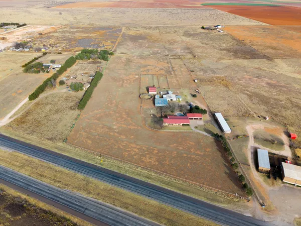 $675,000 | 1024 Highway 82, Brownfield, TX 79316