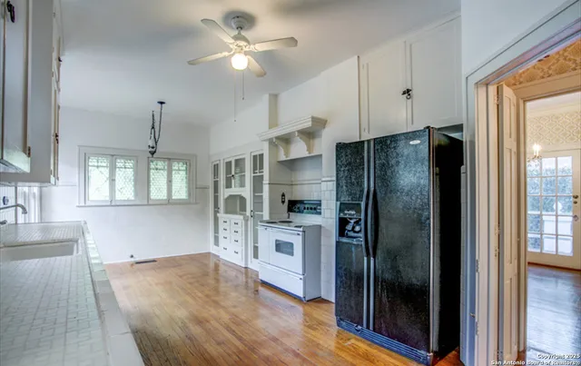 $2,295 | 308 Harrison Avenue, Alamo Heights, TX 78209