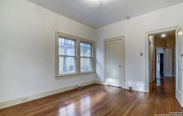 $2,295 | 308 Harrison Avenue, Alamo Heights, TX 78209